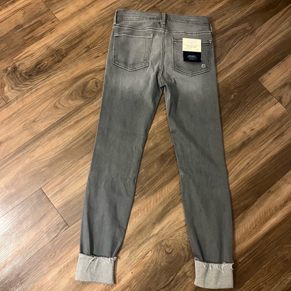 Fidelity Denim Grey Women's Jeans BRAND NEW - Size 25